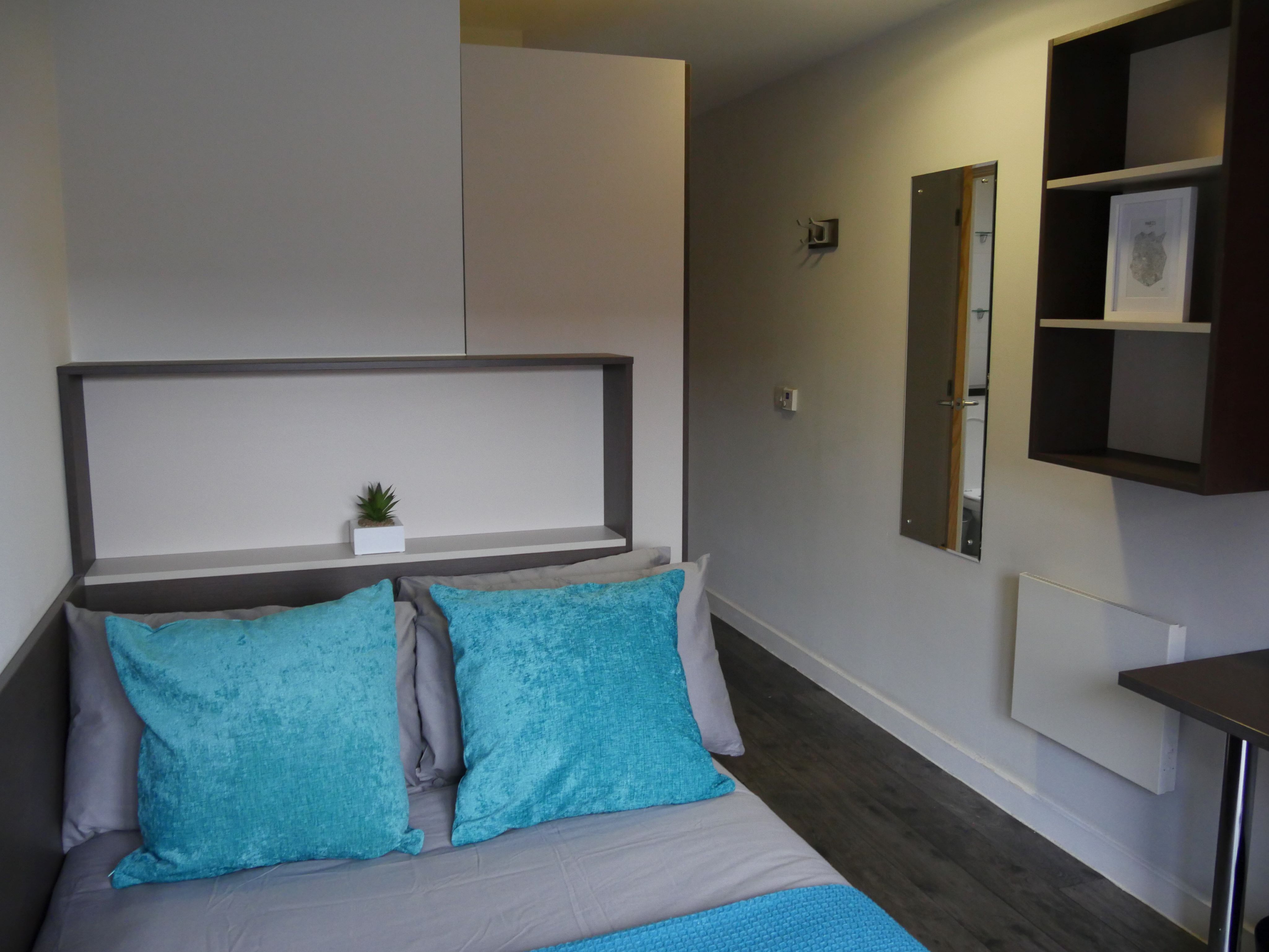 Ensuite Bronze